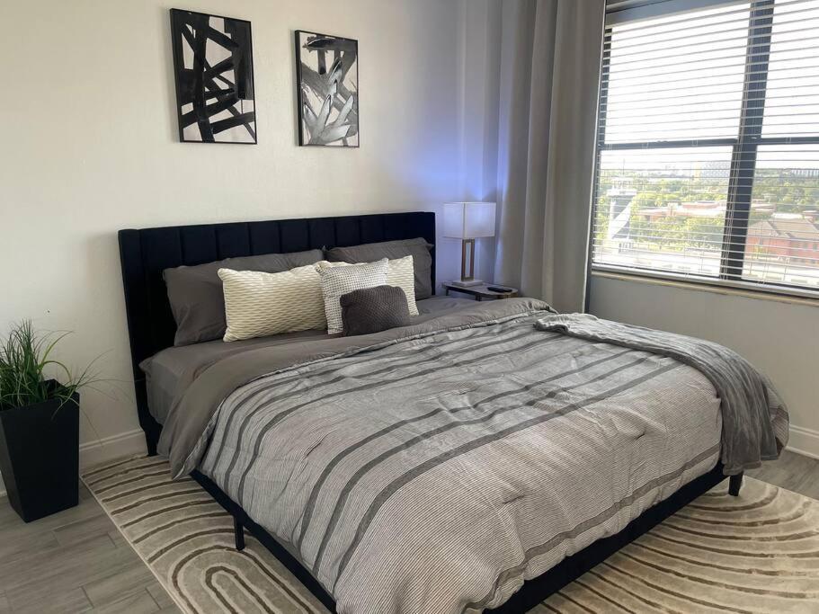Luxury Skyrise Condo Downtown Jax Джексонвілл Екстер'єр фото